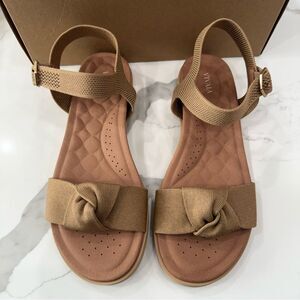 Vivaia Arch Pro AdaptAll™ Sandals (Paloma) NEW IN BOX